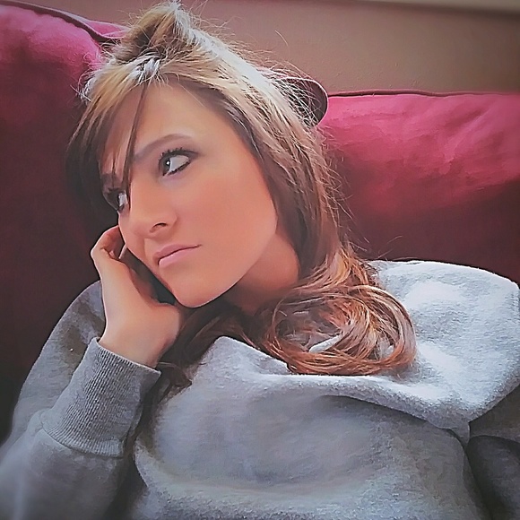 Meet your Posher, [ME] Erica! - Picture 7 of 8